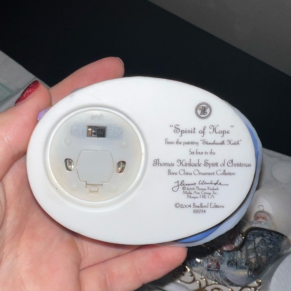 Thomas Kinkade Spirit of Christmas vintage bone china collectible ornaments 2004 - Picture 3 of 6